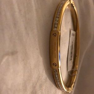 ***ON HOLD****. Michael Kors bracelet